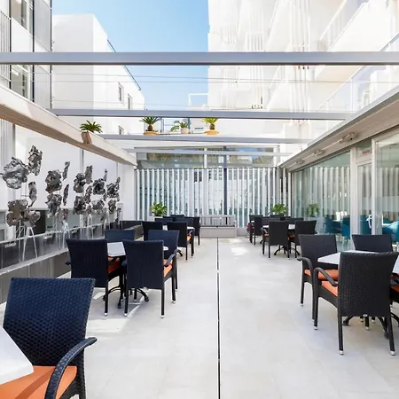Aparthotel Y Paguera 4*